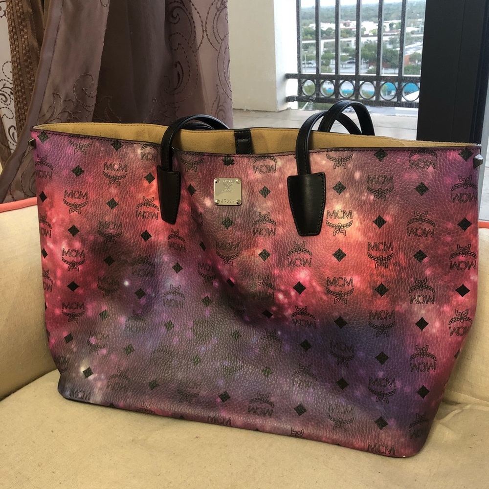 MCM colorful Galaxy design extra large